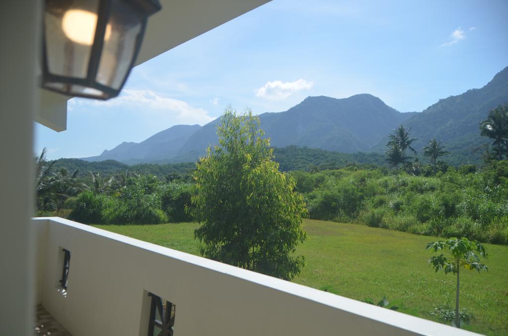 Coastline Azure B&B Donghe Exterior photo