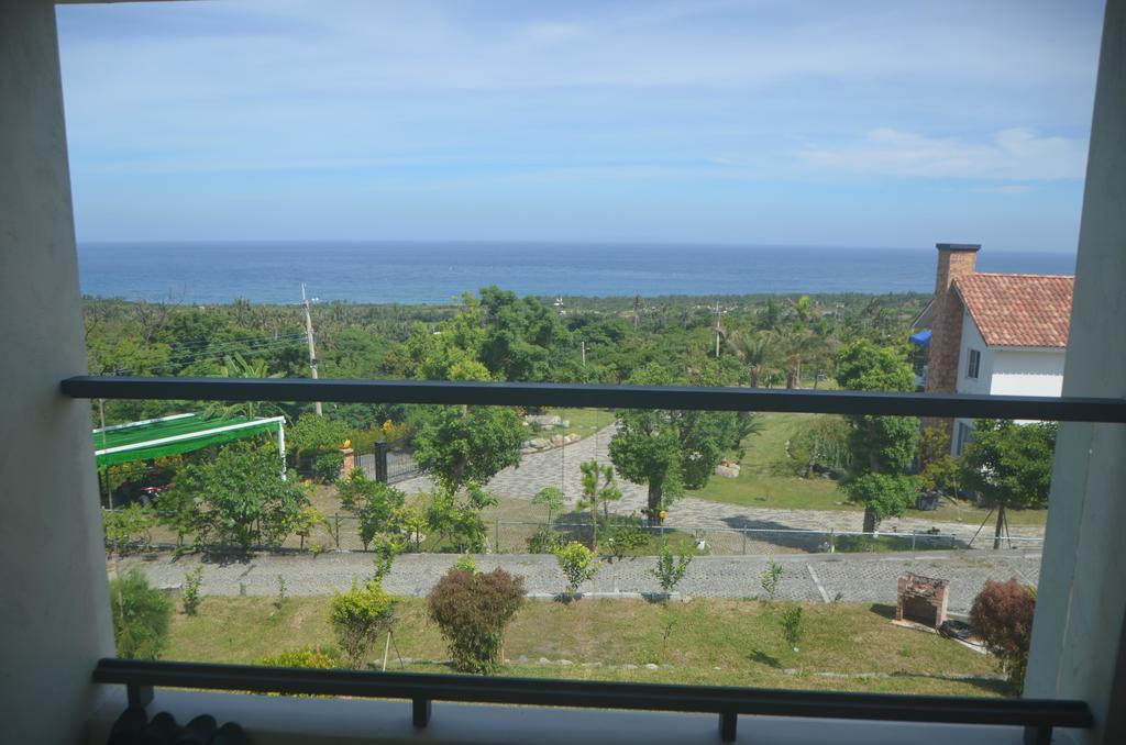 Coastline Azure B&B Donghe Exterior photo